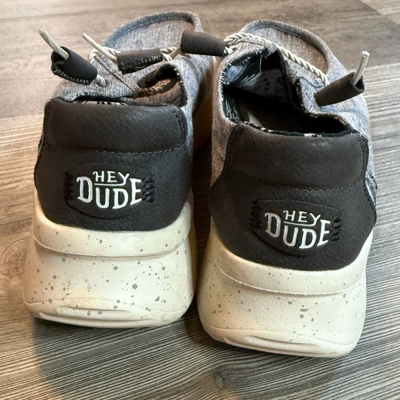 HEYDUDE Women’s Wendy Peak Platform Slip-On Sneaker - Picture 3 of 4